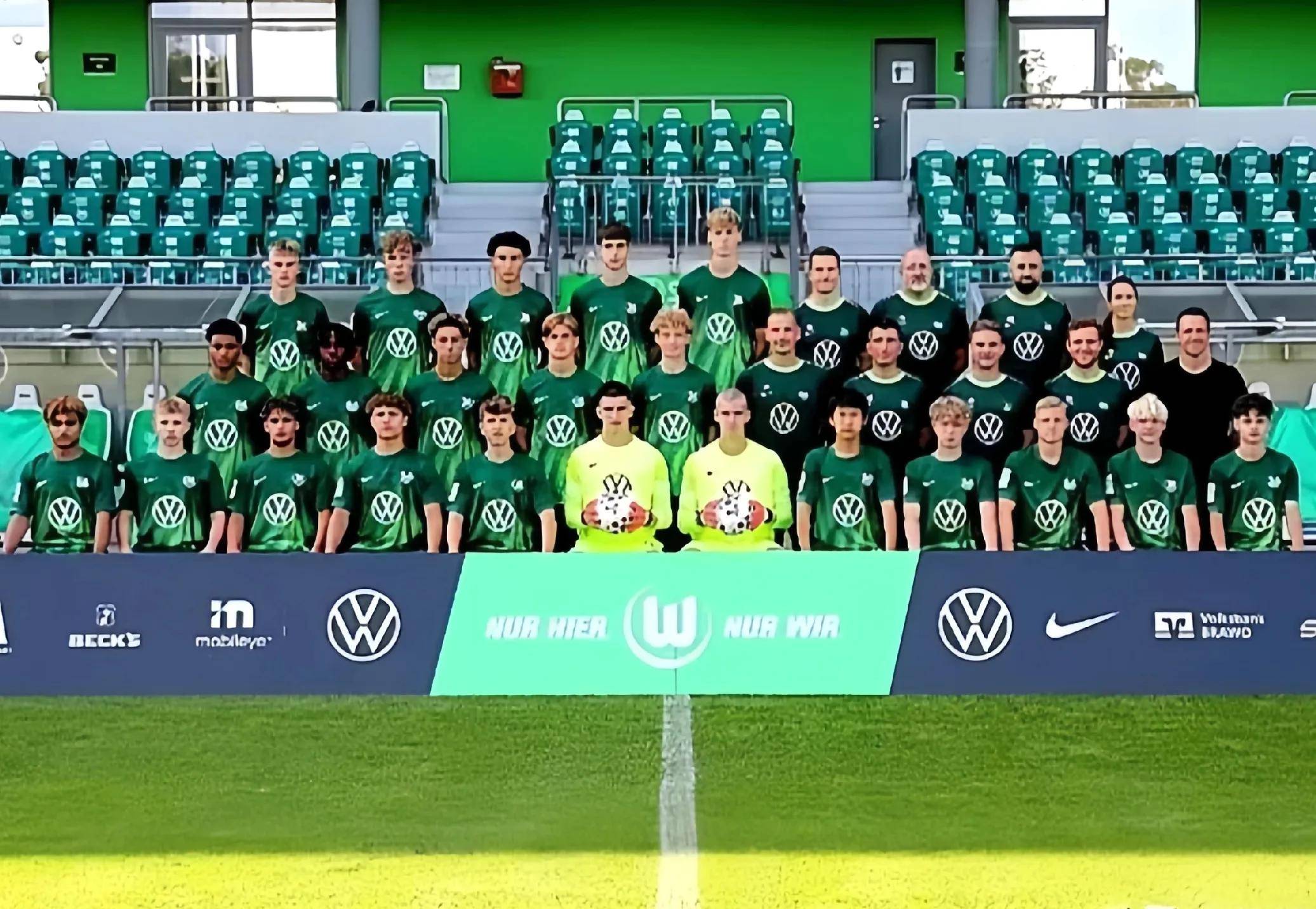  金州勇士训练开放日；今晨官宣签约引欢呼；德甲在即；球队文化再被提及