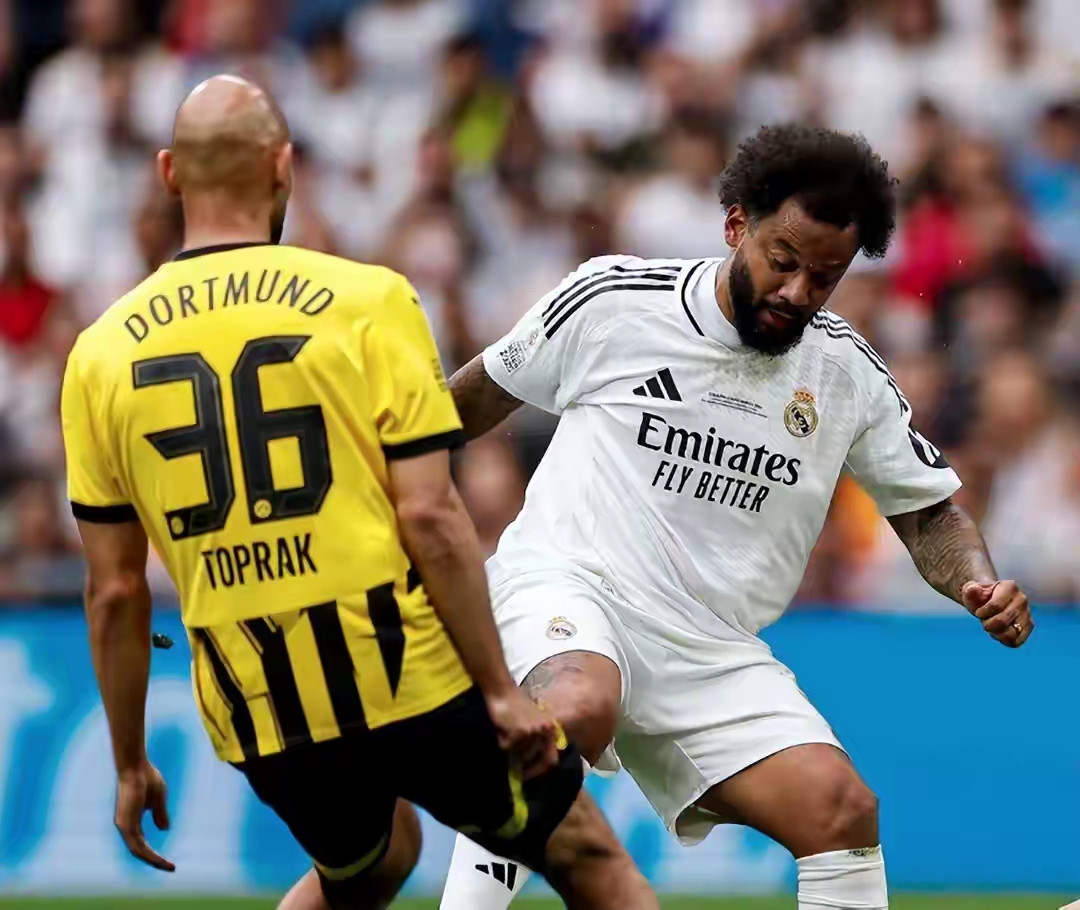 里程碑夜葡萄牙体育外线爆发,NBA常规赛关键时刻刷纪录,球迷炸锅,阵容厚度经受考验 里程碑夜葡萄牙体育外线爆发,NBA常规赛关键时刻刷纪录,球迷炸锅,阵容厚度经受考验