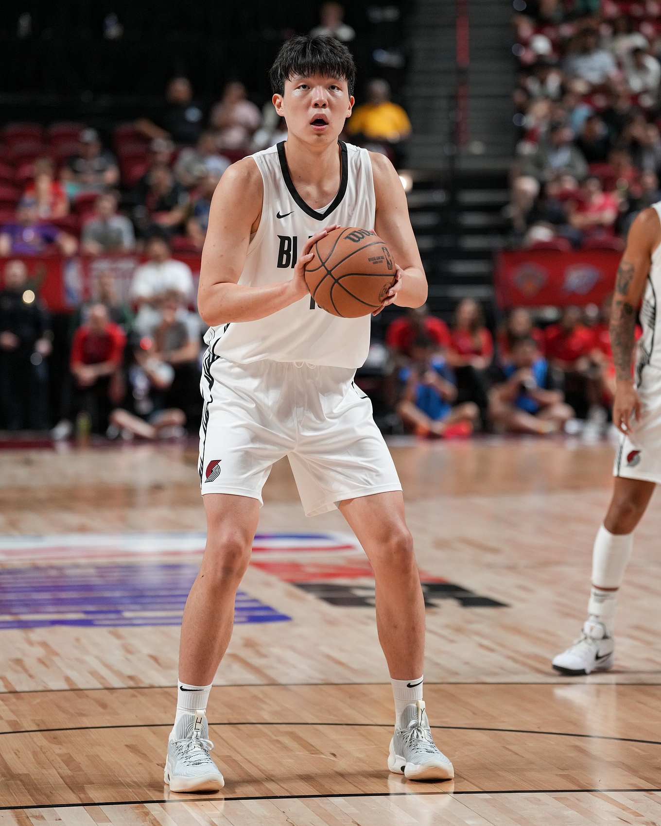 冈江凛黑巨炮较量 冈江凛黑巨炮较量