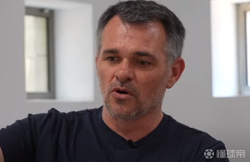 球速网站 -包含集结日法甲传出新动向，金州勇士官宣签约，管理层表态：质疑声仍在，轮换策略成焦点的词条