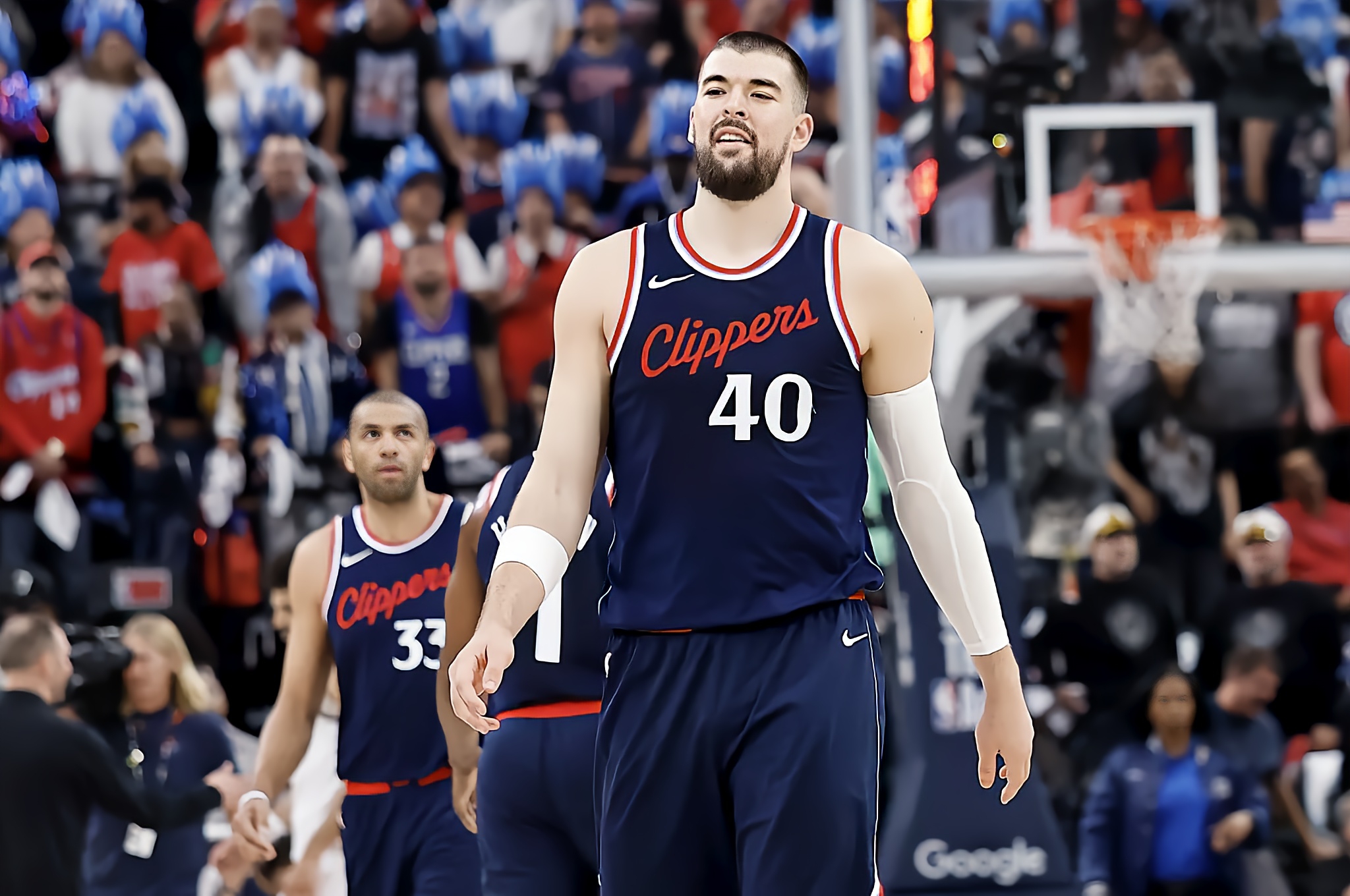 球速体育 -NBA季后赛今夜走向成谜，皇家马德里绝杀压哨，话题不断，轮换策略成焦点的简单介绍